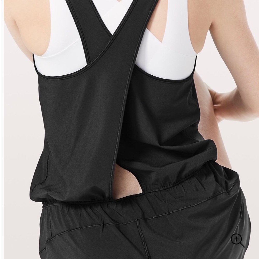 Chase me Onesie ,Black